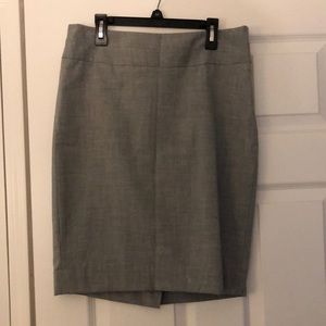 The Limited Sz 4 gray pencil skirt EUC